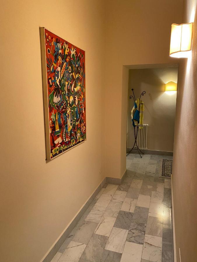 Renovated Apartment With 3 Bedrooms In An Historic Palazzo Between Port And Old Town Ліворно Екстер'єр фото